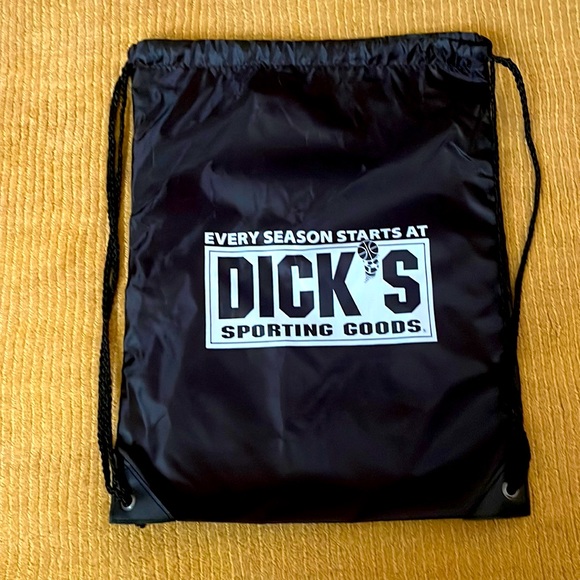 DICKS Sporting Goods water bottle & string bag - Picture 2 of 3